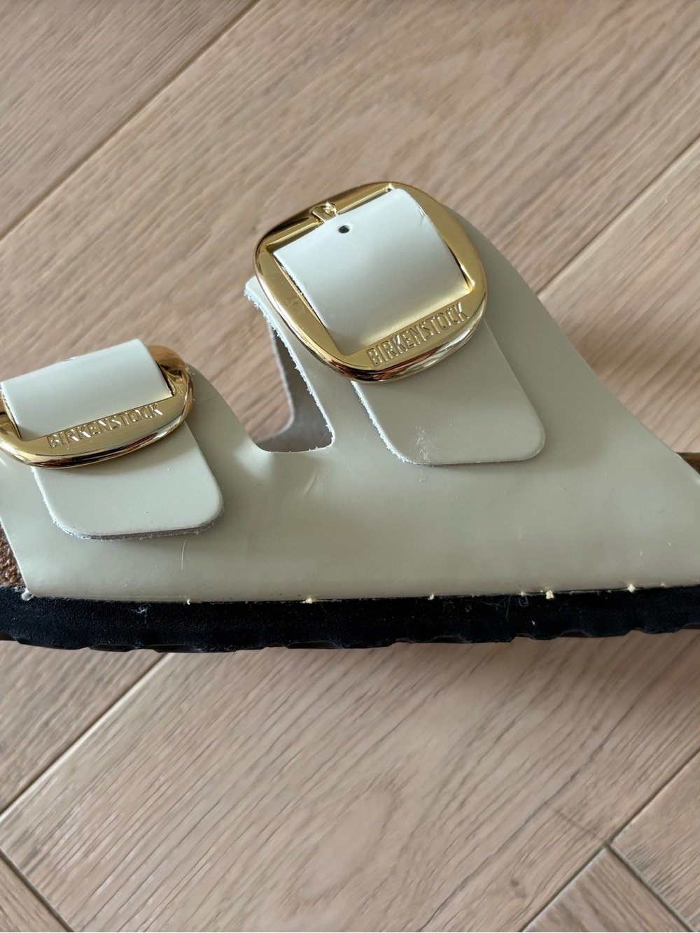 6-6.5 Birkenstock Arizona Big Buckle Shiny Leather White Gold Slides Sandals 37 - Picture 8 of 10